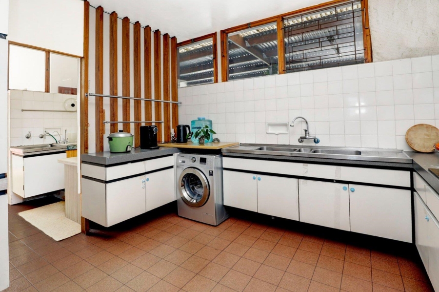 5 Bedroom Property for Sale in Welgemoed Western Cape